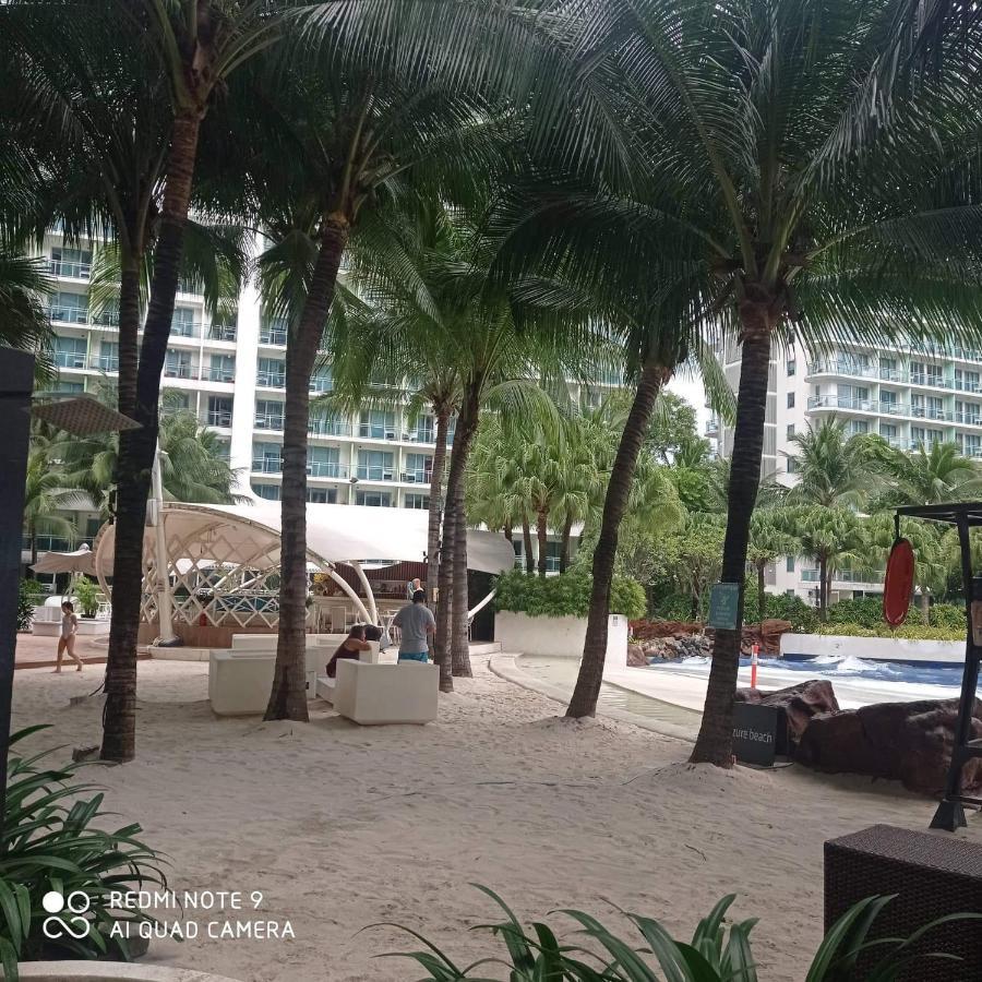 Azure Urban Resort Maui Tower Manila Exterior foto